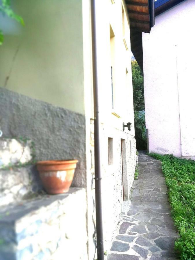 Ferienwohnung Rustico Vista Lago Lezzeno Exterior foto